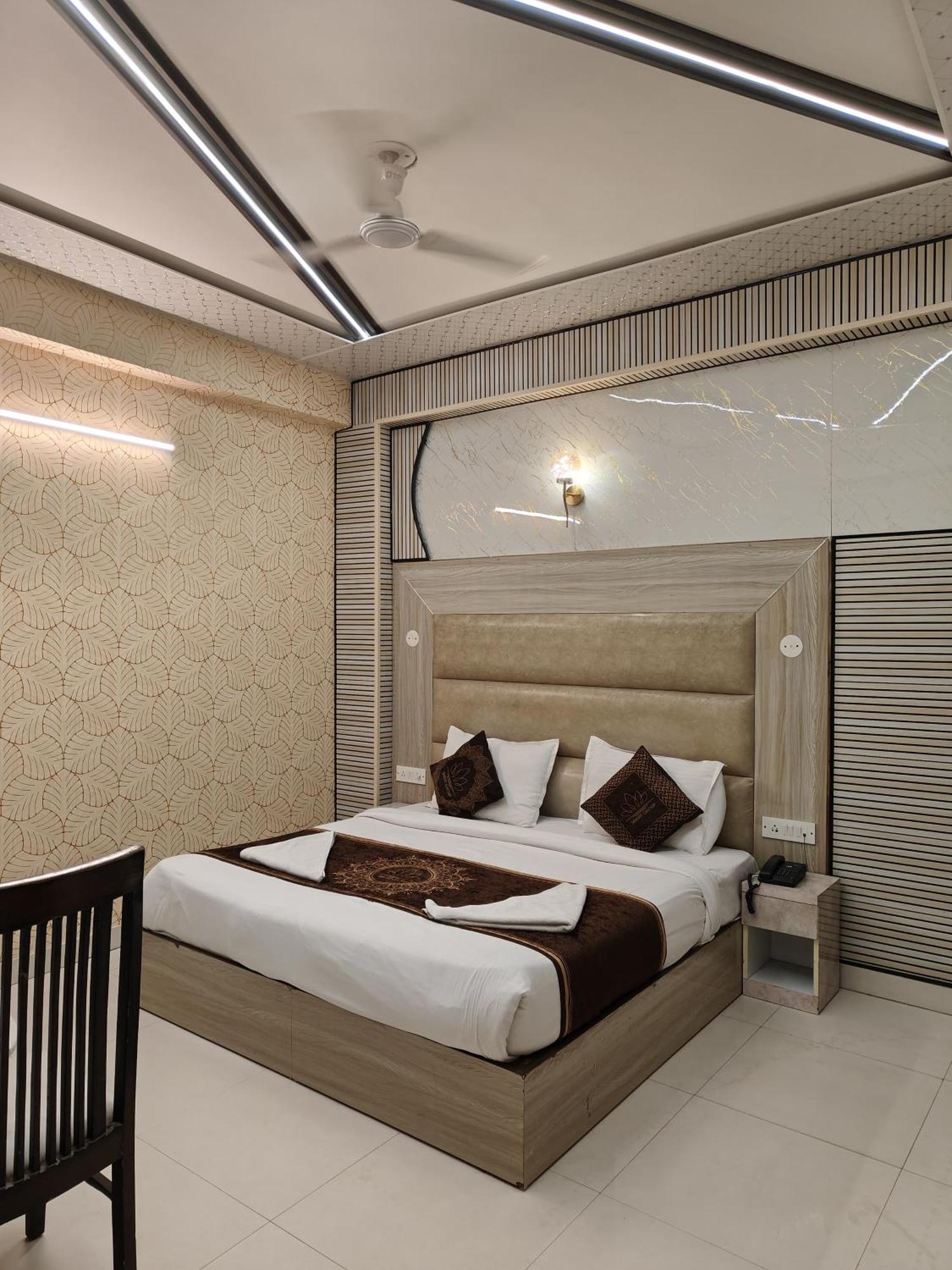 Hotel Smart Plaza นิวเดลี ภายนอก รูปภาพ